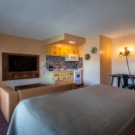 Hotel Pepper Tree Boutique Kitchen Studios - Anaheim-3